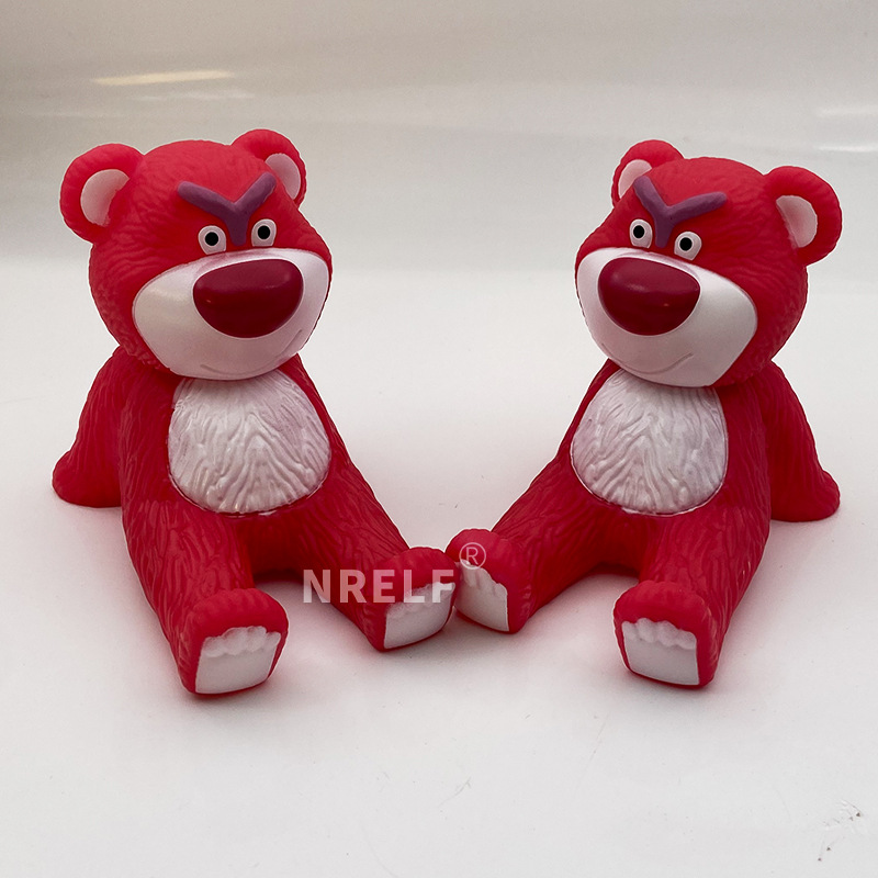 Giá đỡ Kệ đỡ điện Thoại, Máy Tính Bảng Gấu Dâu Lotso để Bàn Cute đáng Yêu