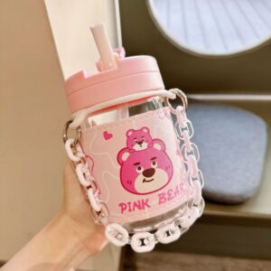 Bình Nước Gấu Dâu Bọc Da 450Ml Có Dây Đeo Siêu Dễ Thương