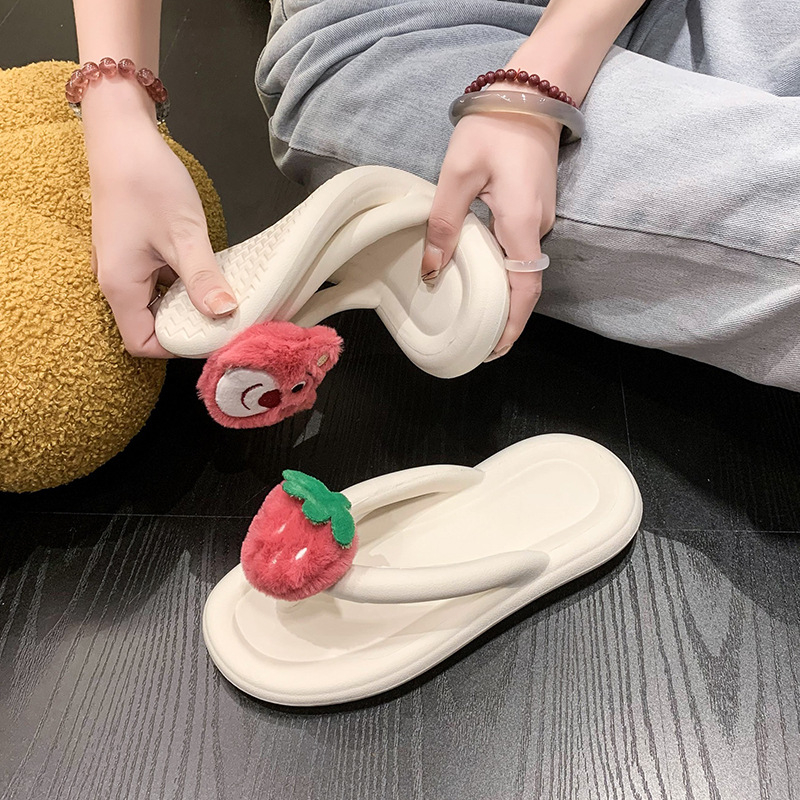 Dép Đế Xuồng Họa Tiết Gấu Và Dâu Tây Đáng Yêu Thời Trang Dép Đế Xuồng Họa Tiết Gấu Và Dâu Tây Đáng Yêu Thời Trang