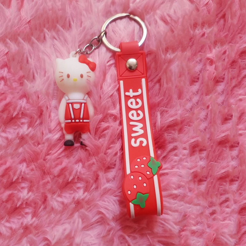 Móc Khoá Hình Mèo Cao Dâu Tây Phong Cách