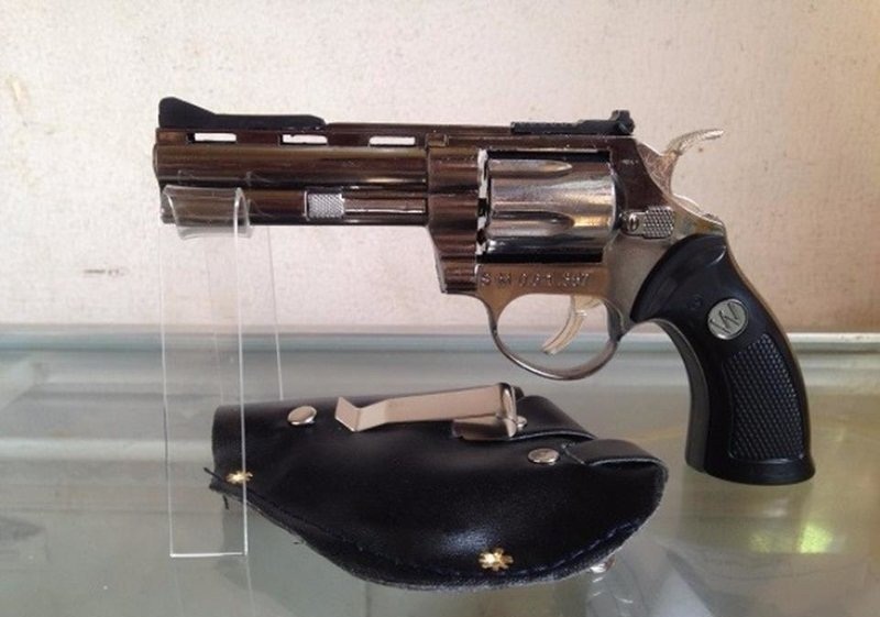 Hộp Quẹt Gas Hình Súng Rulo 16Cm Hộp Quẹt Gas Hình Súng Rulo 16Cm