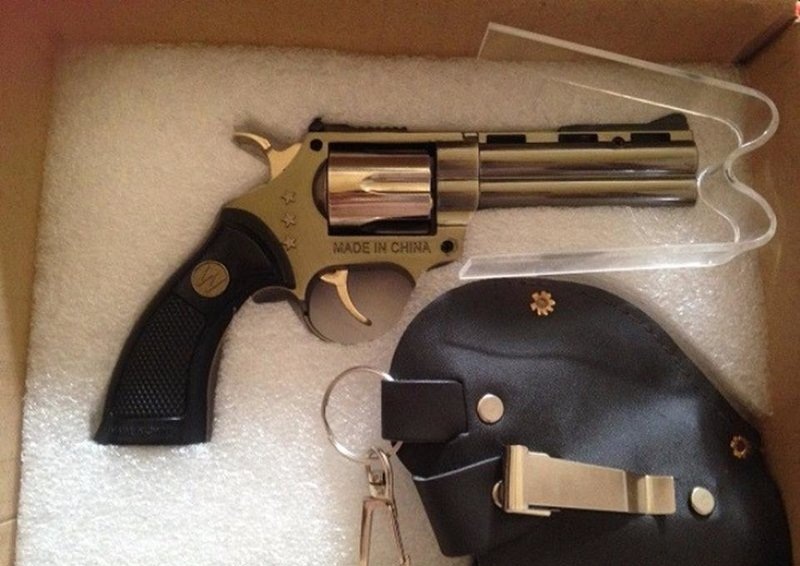 Hộp Quẹt Gas Hình Súng Rulo 16Cm Hộp Quẹt Gas Hình Súng Rulo 16Cm