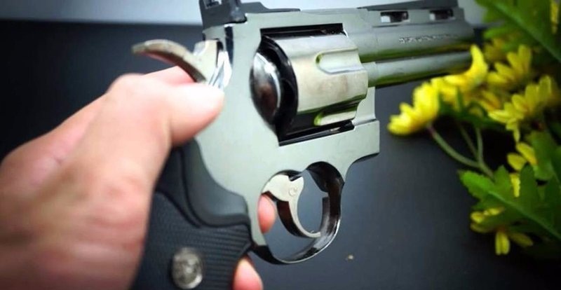 Hộp Quẹt Gas Hình Súng Rulo 16Cm Hộp Quẹt Gas Hình Súng Rulo 16Cm