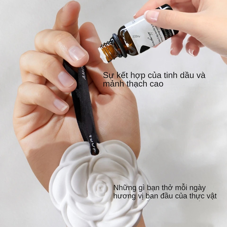 Sáp Thơm Phòng Treo Xe Hơi Treo Tủ Hình Hoa Hồng Sang Trọng