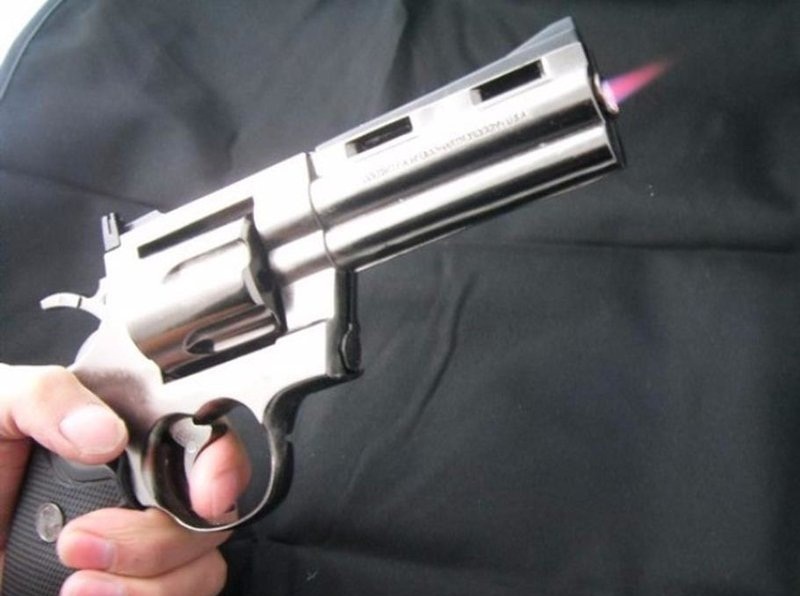 Hộp Quẹt Gas Hình Súng Rulo 16Cm Hộp Quẹt Gas Hình Súng Rulo 16Cm