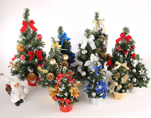 Chậu Cây Thông Noel 40Cm Có Đèn Tráng Trí Chậu Cây Thông Noel 40Cm Có Đèn Tráng Trí