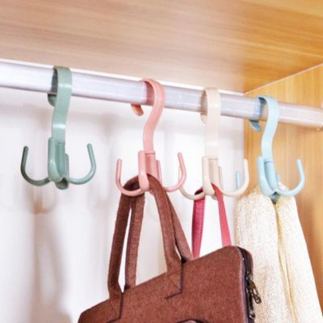Móc Nhựa Xoay 4 Chấu Tiện Dụng Móc Nhựa Xoay 4 Chấu Tiện Dụng