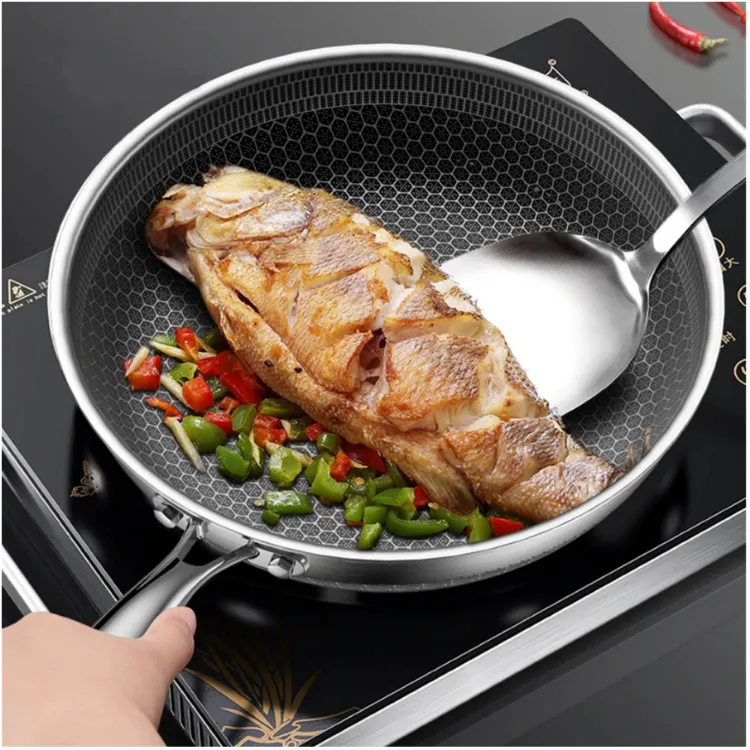 Chảo Chống Dính 5 Lớp Inox 304 Vân Tổ Ong Đáy Bằng Sâu 28Cm Chảo Chống Dính 5 Lớp Inox 304 Vân Tổ Ong Đáy Bằng Sâu 28Cm