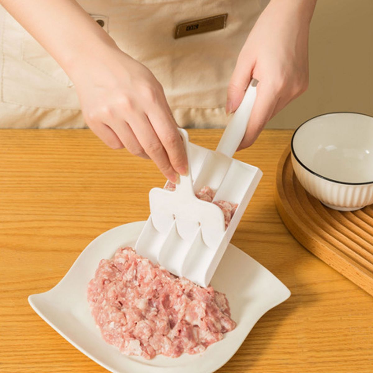 Dụng Cụ Làm Thịt Viên, Cơm Viên 3 Ngăn Bằng NhựaTiện Dụng