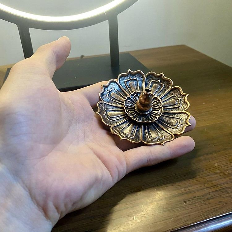 Đế Cắm Nhang Vòng, Đặt Hương Cây Liên Hoa Tam Bảo Đế Cắm Nhang Vòng, Đặt Hương Cây Liên Hoa Tam Bảo