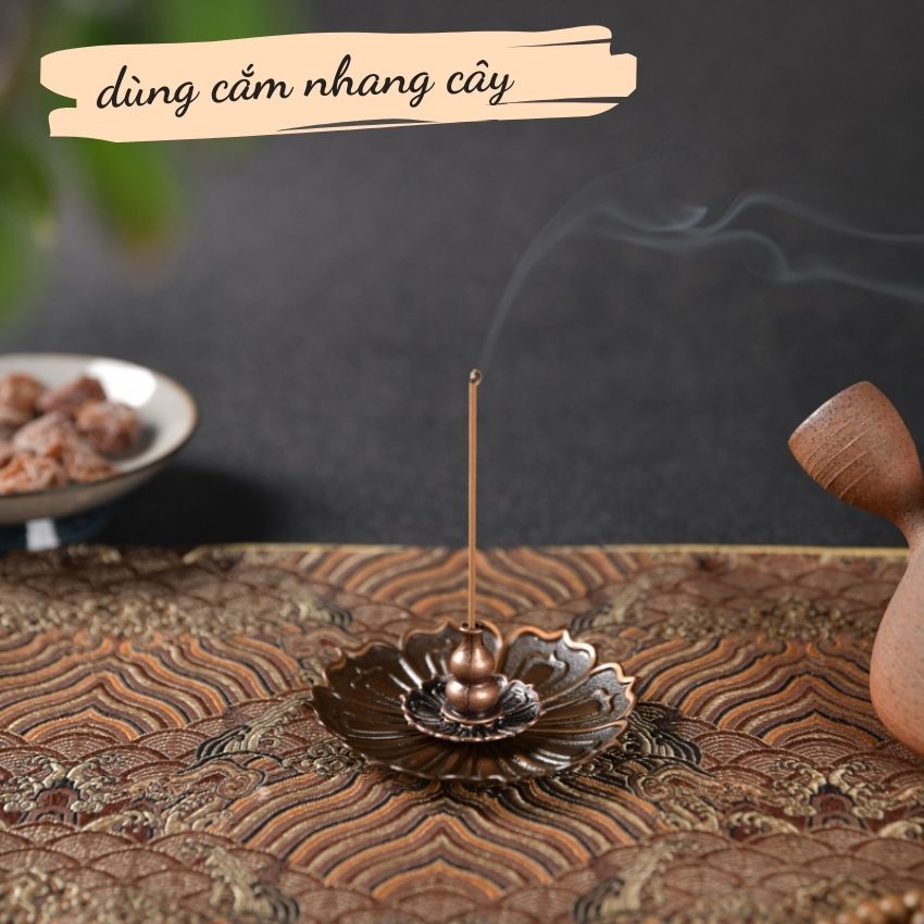 Đế Cắm Nhang Vòng, Đặt Hương Cây Liên Hoa Tam Bảo Đế Cắm Nhang Vòng, Đặt Hương Cây Liên Hoa Tam Bảo