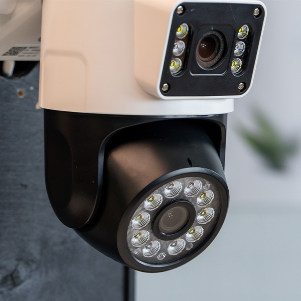 Camera Yoosee Wifi 2 Mắt Ngoài Trời Q16Xem 2 Màn Hình Cùng Lúc 5.0Mpx Giám Sát Ngoài Trời Chống Nước Ip66
