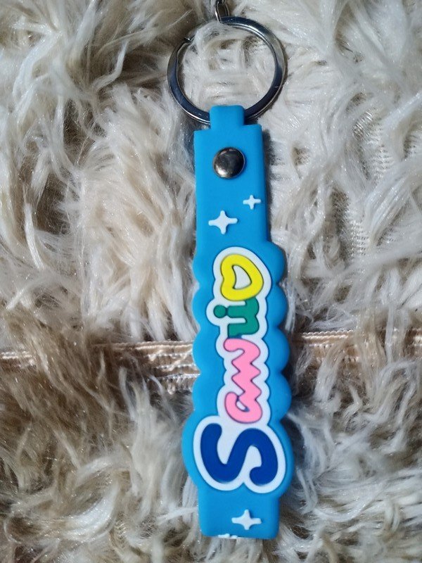 Móc Khóa Cô Gái Nhỏ Mặc Váy Dài Đáng Yêu Móc Khóa Cô Gái Nhỏ Mặc Váy Dài Đáng Yêu