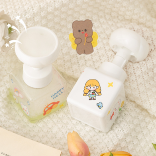 Bình Nhựa Đựng Xà Phòng Dạng Nhấn Tạo Bọt Hình Hoa 250ml Kèm Sticker Dán