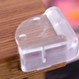 Bộ 4 Miếng Chống Vạ Chạm Góc Bàn Bằng Silicon Cho Bé Hình Mặt Cười