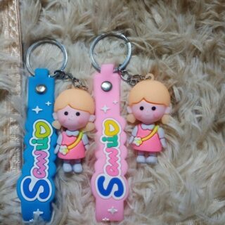 Móc Khóa Cô Gái Nhỏ Đeo Túi Xách Đáng Yêu