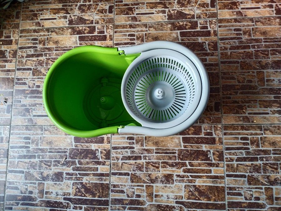 Bộ Cây Lau Nhà Kèm 2 Bông Lau + Thùng Nhựa Đựng Nước Thông Minh Xoay 360 Tự Vắt