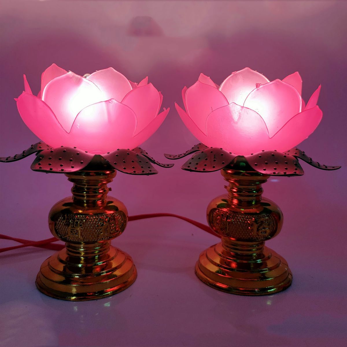 Cặp Nến Điện Hình Hoa Sen Để Bàn Thờ Cao 12X5.5Cm