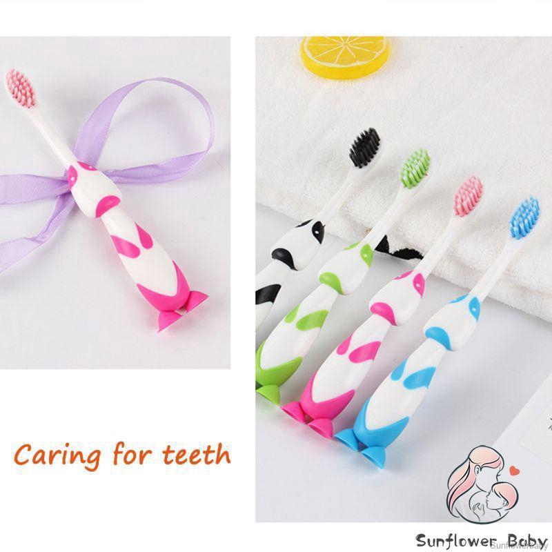 Bàn Chải Đánh Răng Con Thỏ Và Gấu