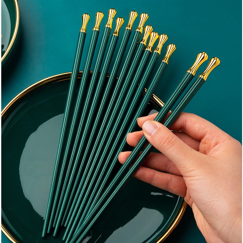 Bộ 5 Đôi Đũa Hợp Kim Chống Trượt Cao Cấp Tiện Lợi Bộ 5 Đôi Đũa Hợp Kim Chống Trượt Cao Cấp Tiện Lợi