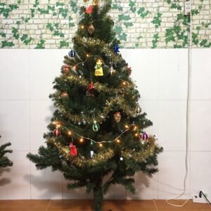 Cây Thông Noel Cao 150cm Kèm Bộ Phụ Kiện Trang Trí Giáng Sinh