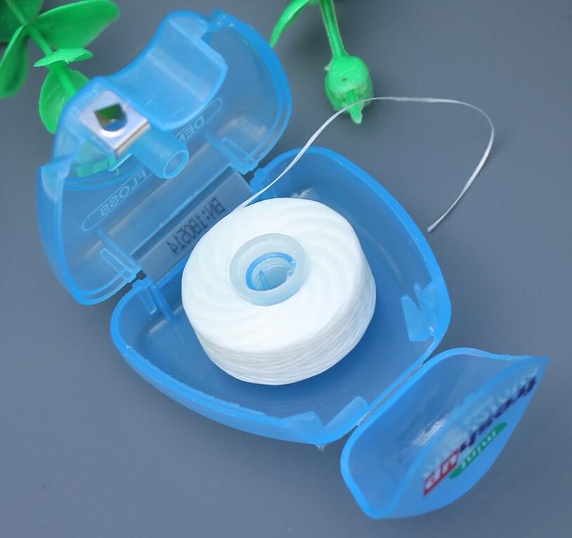 Cuộn Chỉ Xỉa Răng Fresh Up 50m