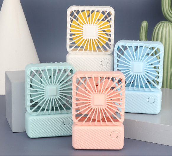 Quạt Mini Thiết Kế Hình Vuông Dễ Thương Nhiều Màu Sắc
