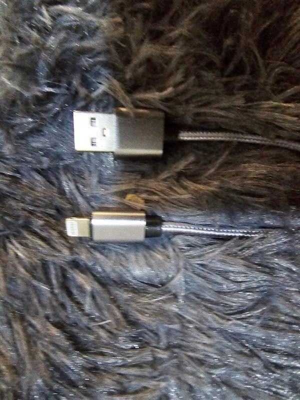 Cáp Sạc Dây Dù 2M Cổng Lightning Cực Chắc Cáp Sạc Dây Dù 2M Cổng Lightning Cực Chắc