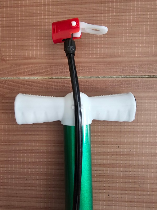 Ống Bơm Tay Mini Tiện Dụng Mang Theo Xe