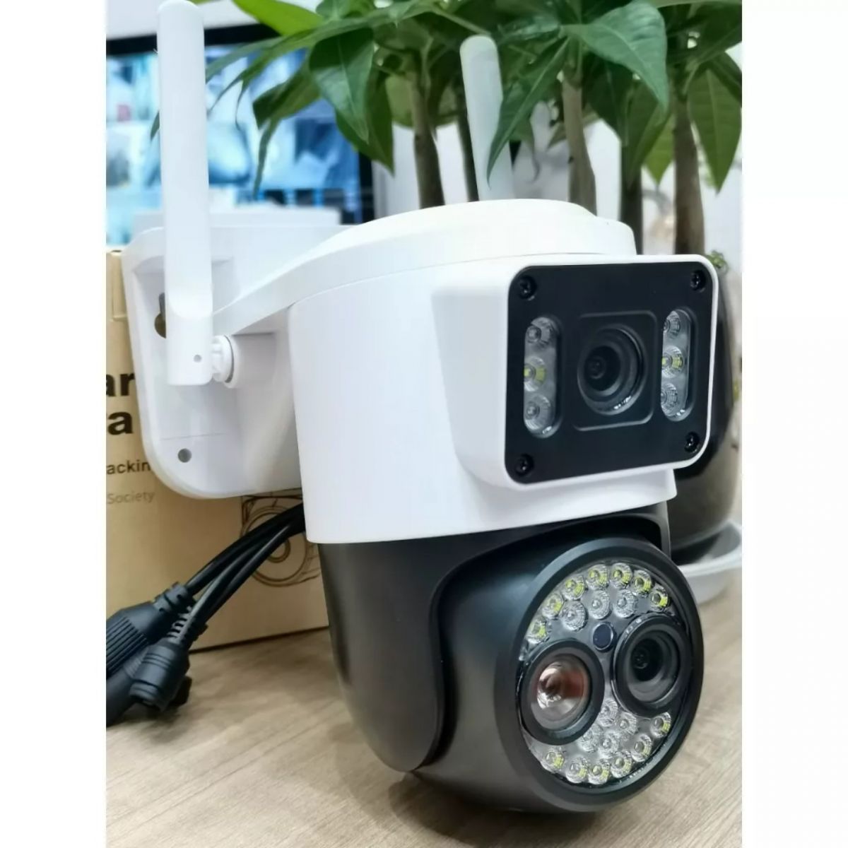 Camera Yoosee 2 Khung Hình Q26D 3 Mắt Cú 5Mpx
