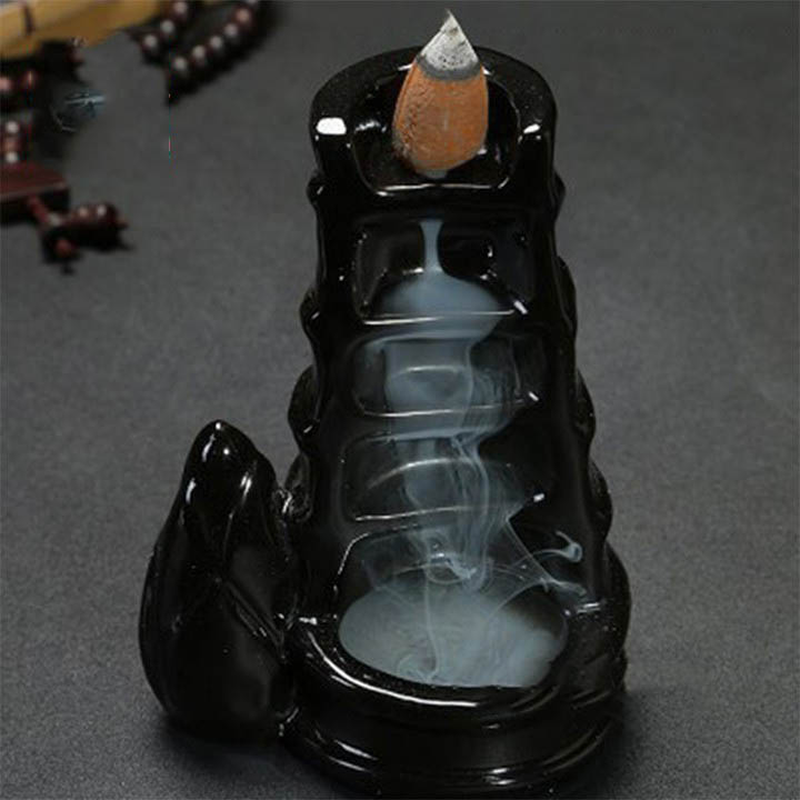 Thác Khói Trầm Hương Để Bàn Tre Già Măng Mọc Màu Đen