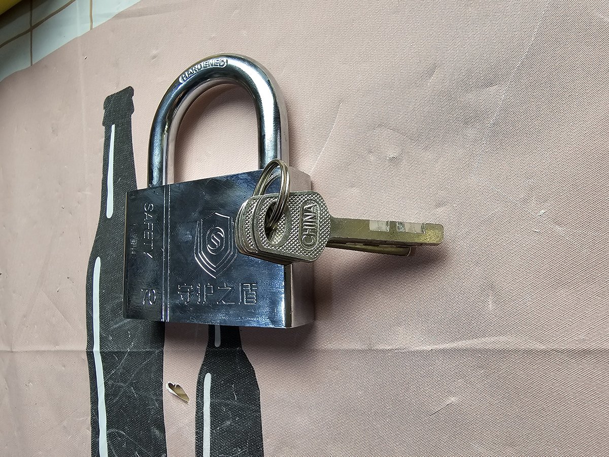 Ổ Khoá Thép Không Gỉ 70Mm Cao Cấp Kèm 4 Chìa Khóa Siêu Bền