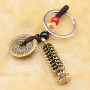 Móc Khoá Phong Thuỷ Hình Tháp Kèm Đồng Xu Thời Trang