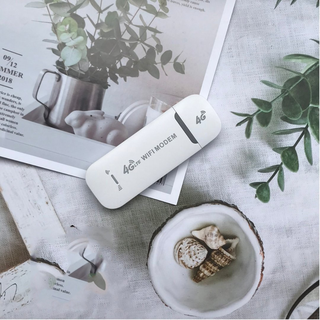Usb 4G Lte Phát Wifi Từ Sim 3G/4G Dùng Được Tất Cả Nhà Mạng 9.5X3Cm Usb 4G Lte Phát Wifi Từ Sim 3G/4G Dùng Được Tất Cả Nhà Mạng 9.5X3Cm