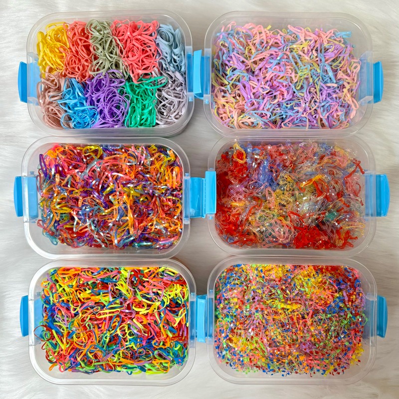 Hộp Nhựa Đựng 4000C Dây Chun Cột Tóc Nhiều Màu Sắc Cho Bé Hộp Nhựa Đựng 4000C Dây Chun Cột Tóc Nhiều Màu Sắc Cho Bé