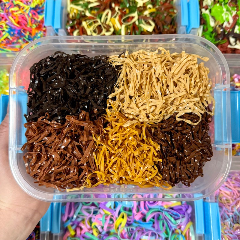 Hộp Nhựa Đựng 4000C Dây Chun Cột Tóc Nhiều Màu Sắc Cho Bé Hộp Nhựa Đựng 4000C Dây Chun Cột Tóc Nhiều Màu Sắc Cho Bé