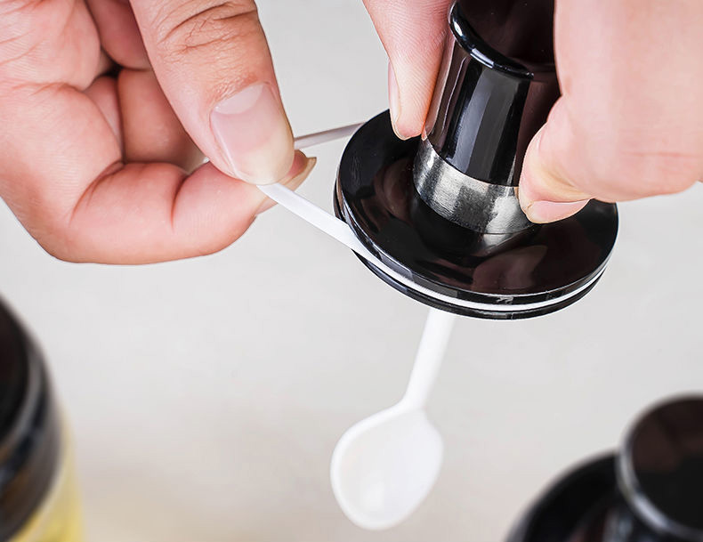 Hộp Đụng Gia Vi Có Muỗng