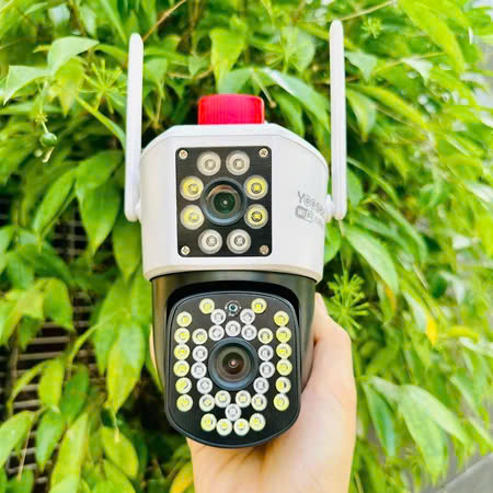 Camera Yoosee Qpt309 2 Mắt 8Mpx 44 Đèn Led Siêu Sáng Xoay 360 Độ- Xem 2 Vị Trí Khác Nhau Trên 1 Camera- Đàm Thoại 2 Chiều