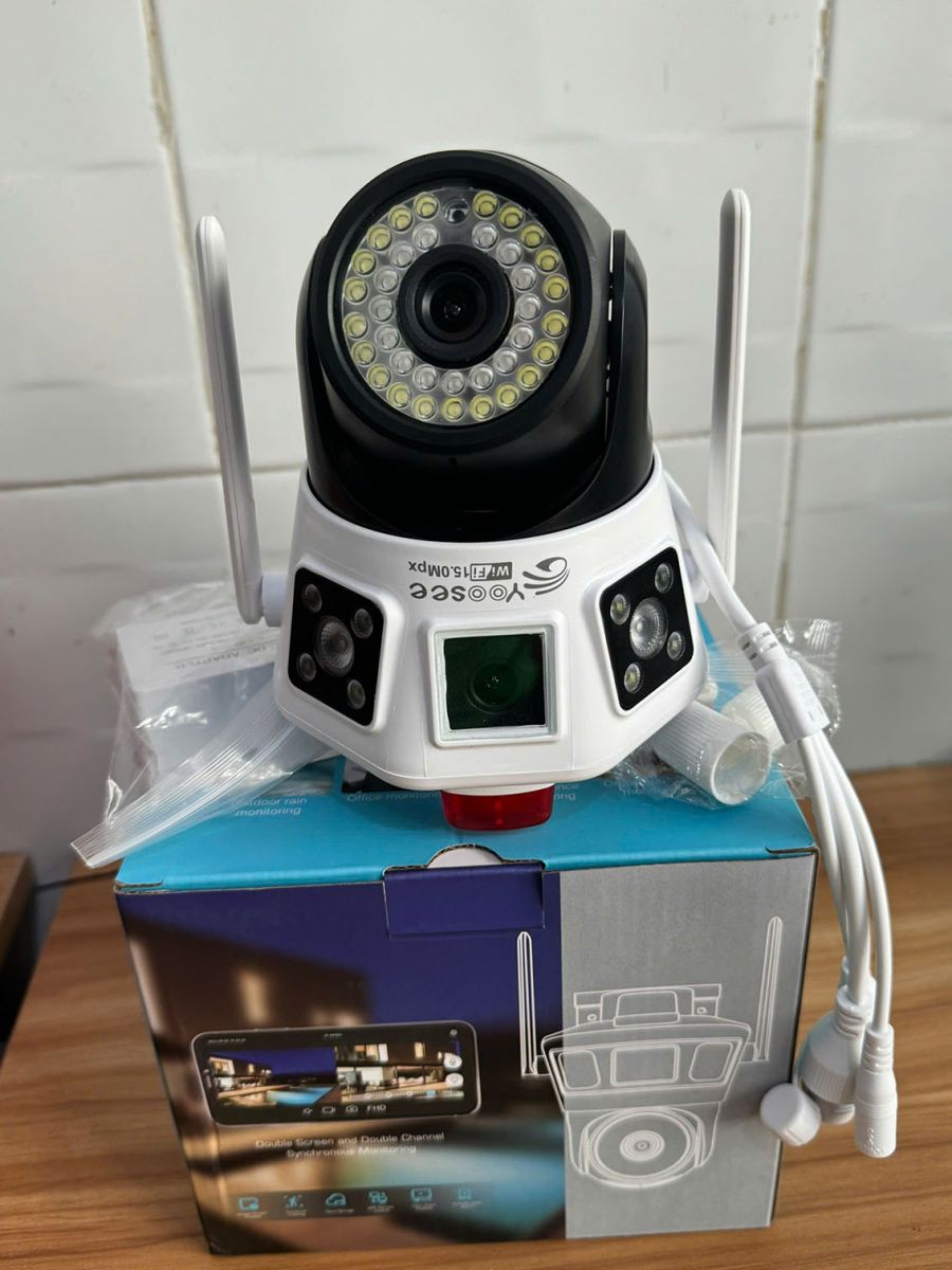 Camera Ngoài Trời Yoosee 15.0Mpx 2 Mắt Kép 3 Khung Hình (3Q015) Có Hú Còi Báo Động Và Đàm Thoại 2 Chiều