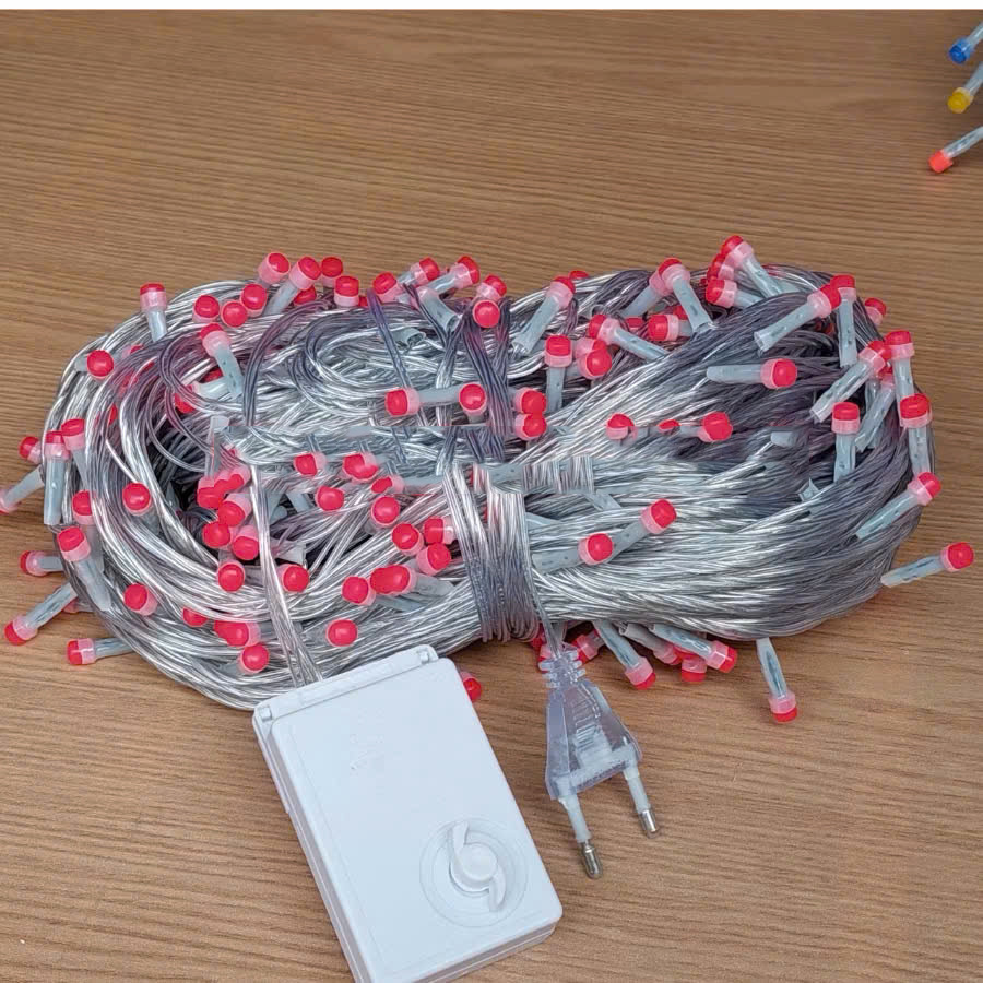 Dây Đèn Dp Màu Đỏ Dài 80M Bóng Lớn V8 Có Box Và Đầu Nối Dây Đèn Dp Màu Đỏ Dài 80M Bóng Lớn V8 Có Box Và Đầu Nối